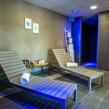 Piscine Montaigu 4* Saint-Sulpice-le-Verdon
