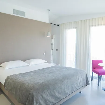Hotel Piscine Montaigu Lejlighedshotel Saint-Sulpice-le-Verdon