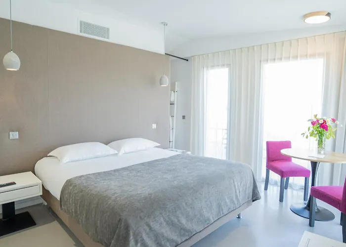 Hôtel Les Villas du Parc de la Chabotterie Appart hôtel Saint-Sulpice-le-Verdon